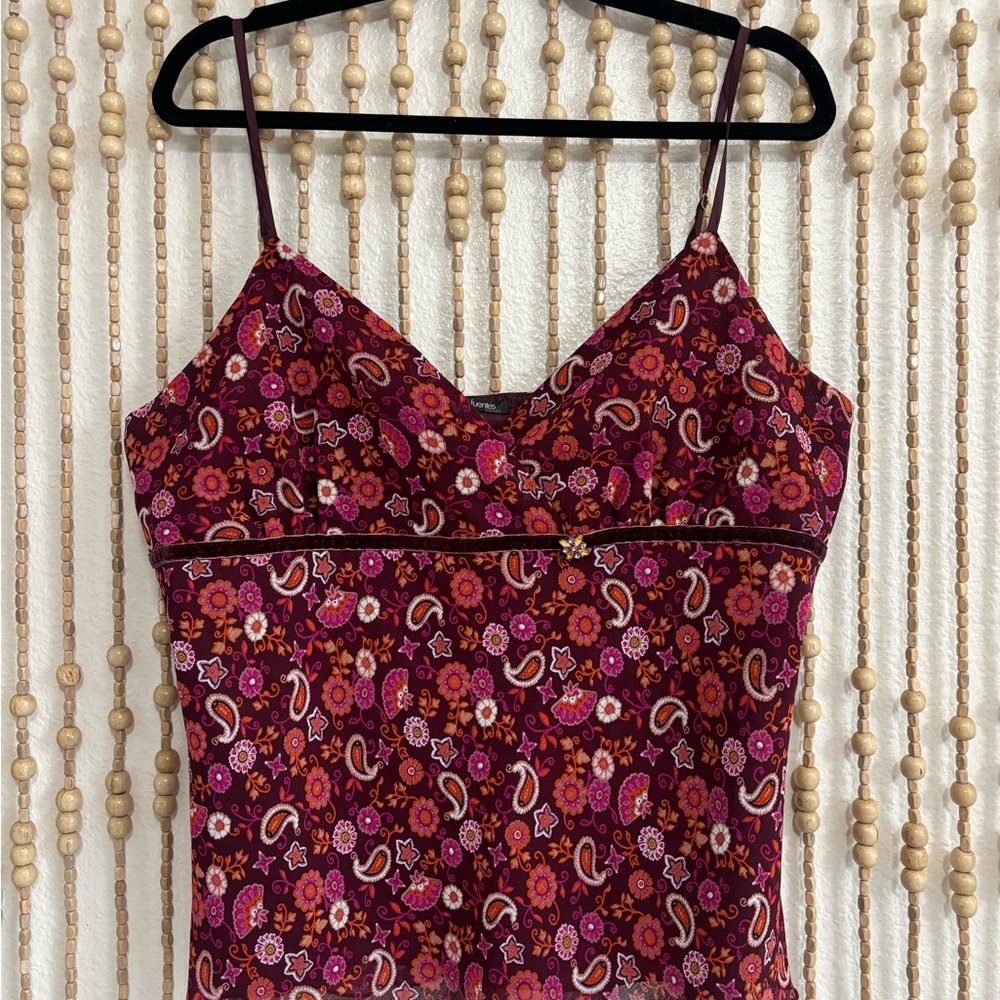 Daisy Fuentes Vintage Y2K 2000s Fairycore Red Burgundy Pink Paisley Floral Cami
